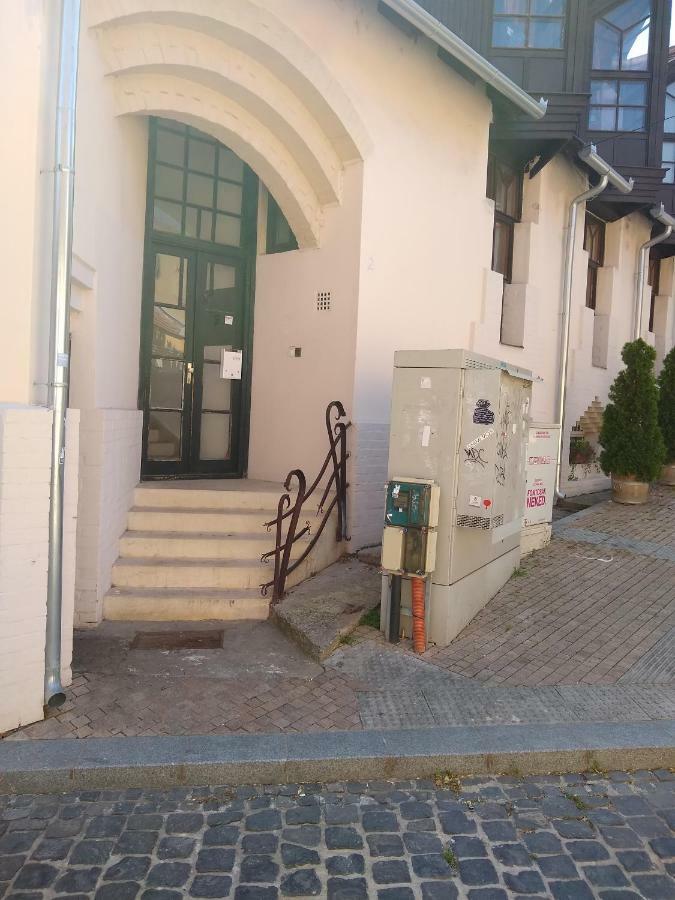 Fonix Family Apartment A Step From Szechenyi Square Pecs Exterior photo